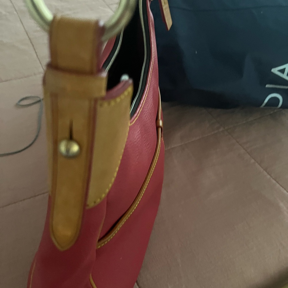 Dooney & Bourke Red and Tan Shoulder Bag with Pebbled Leather - Picture 6 of 6